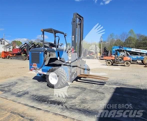 Moffett M55 Моторизирани високоповдигачи с открити платформи
