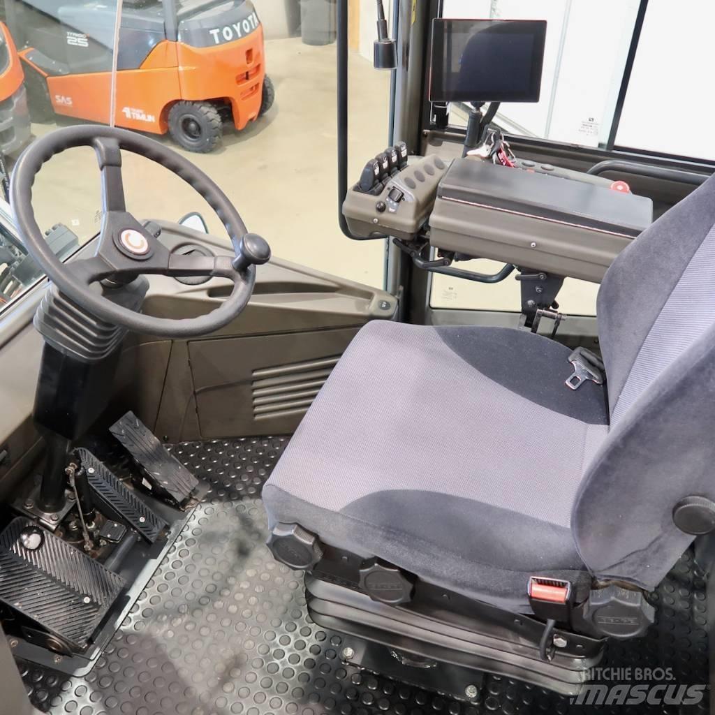 SMV 10-1200C Дизелови камиони