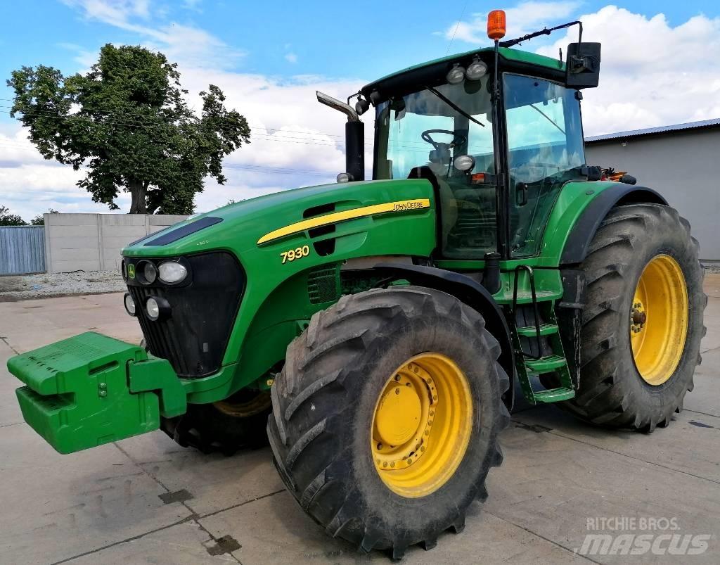 John Deere 7930 Трактори