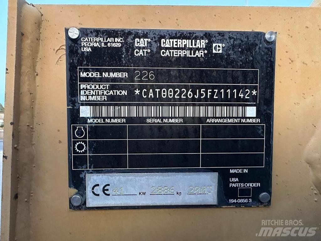 CAT 226BHF Мини товарачи