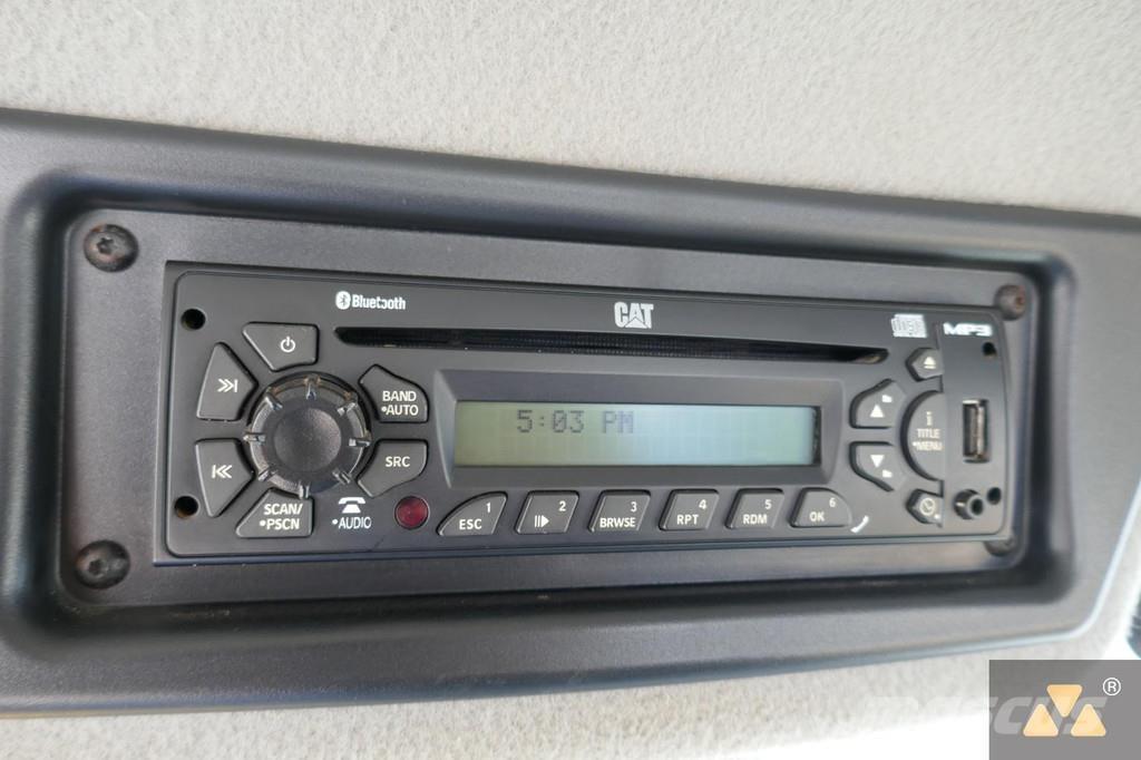 CAT 962K Колесни товарачи