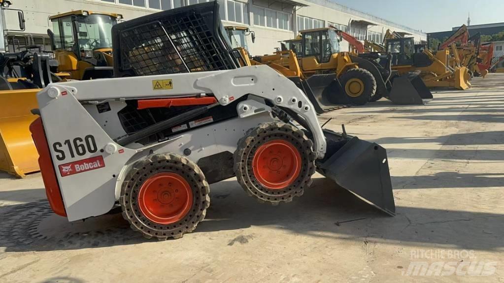 Bobcat S 160 Мини товарачи
