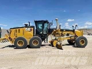 CAT 16 Грейдери