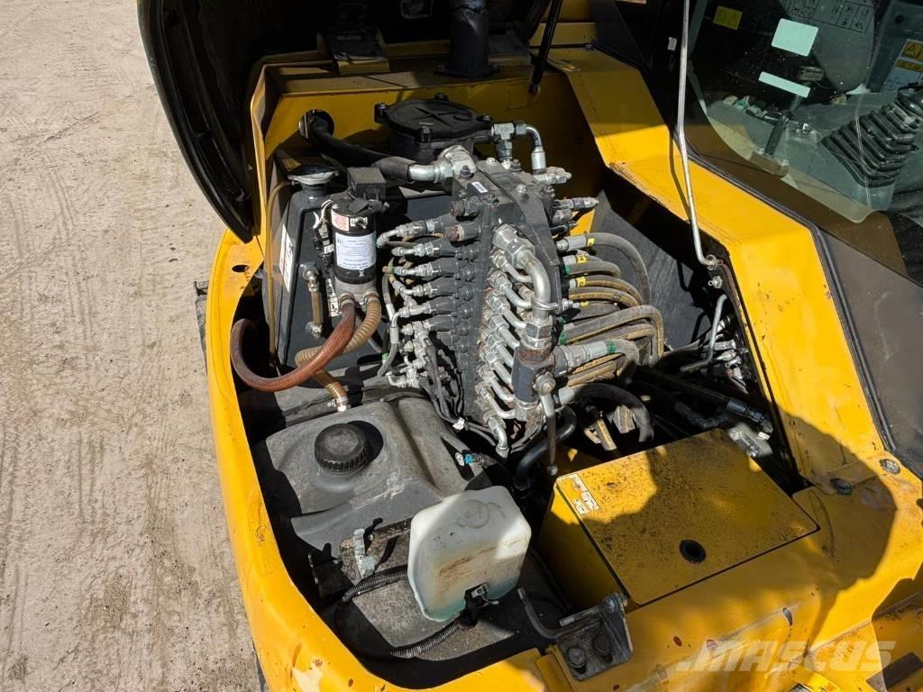 Komatsu PC 80 MR Средни екскаватори 7т - 12т