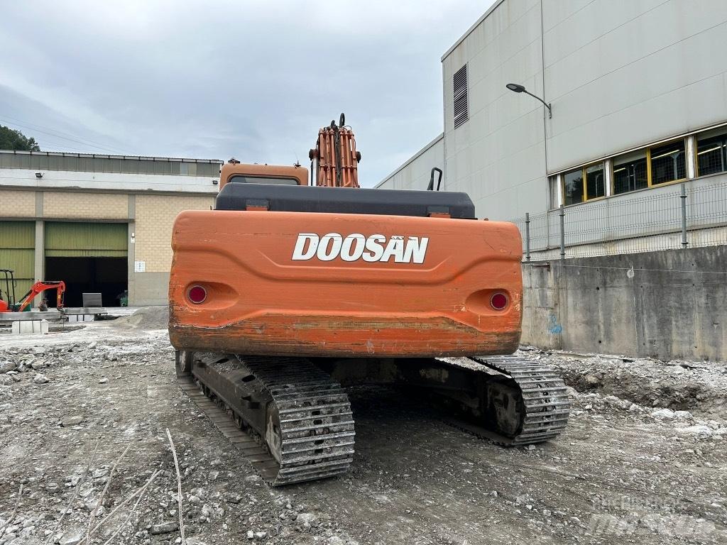 Doosan DX 255 LC Верижен екскаватор