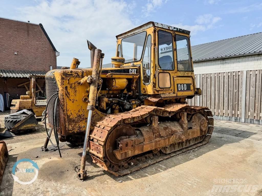 CAT D6D Верижни булдозери
