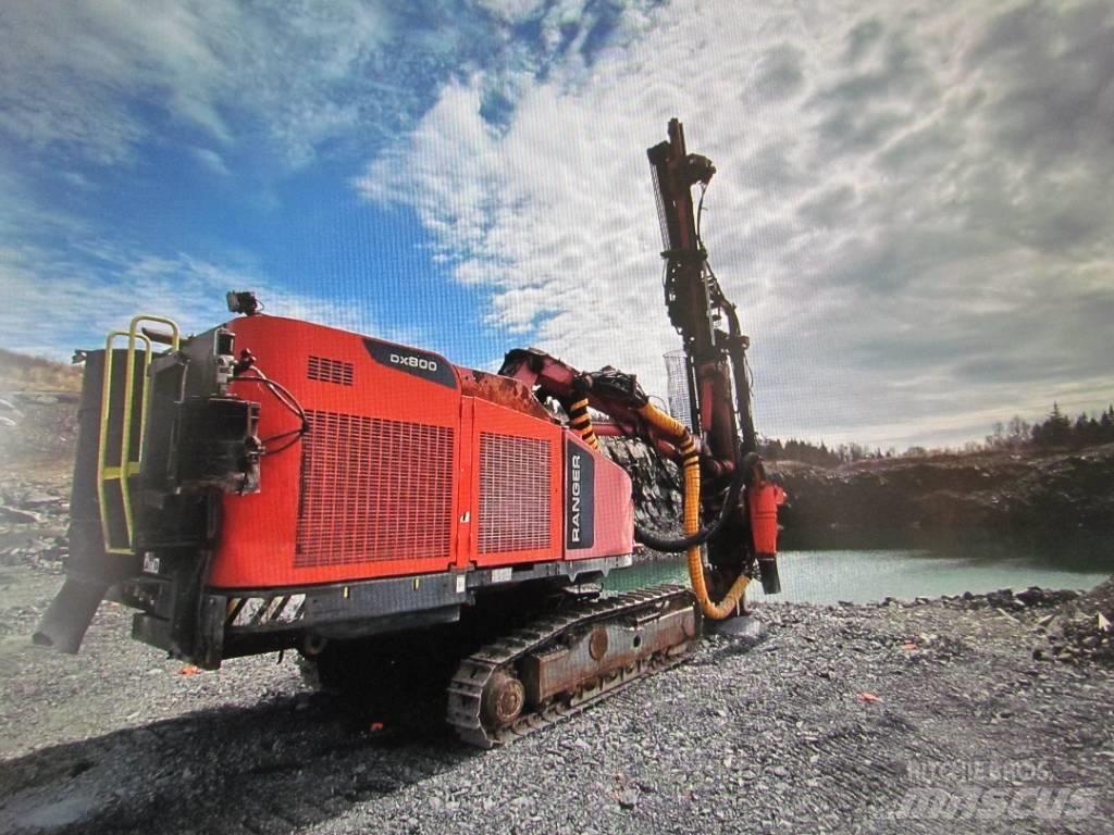 Sandvik DX 800 Апаратура за повърхностна редова сеидба