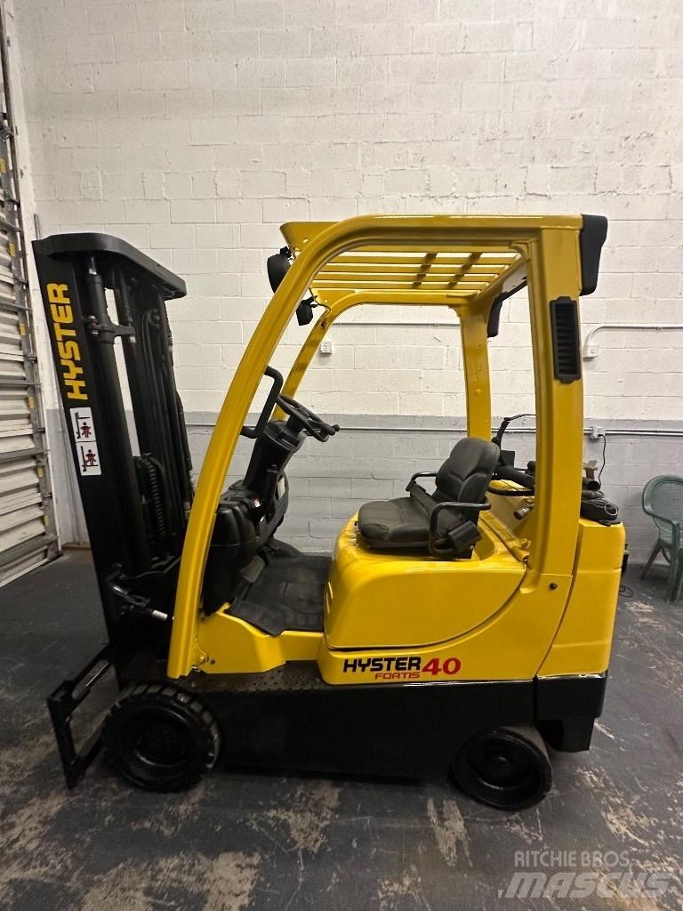 Hyster S 40 FT S Вилични кари-повдигачи - други