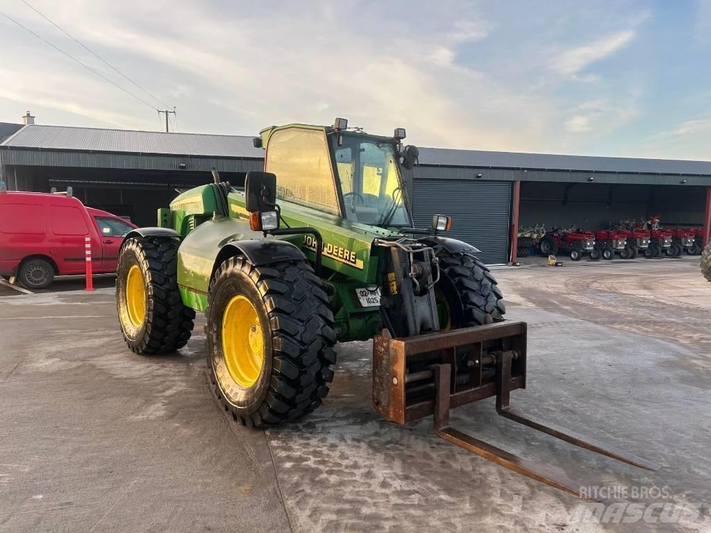 John Deere 3200 Телескопични товарачи