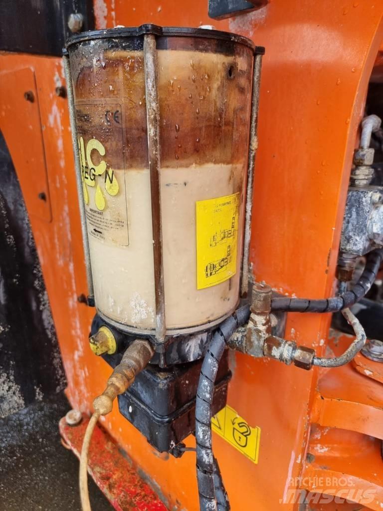 Hitachi ZW 250 Колесни товарачи