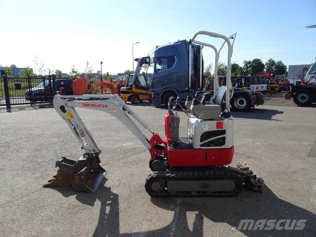 Takeuchi TB210 Мини екскаватори < 7 т