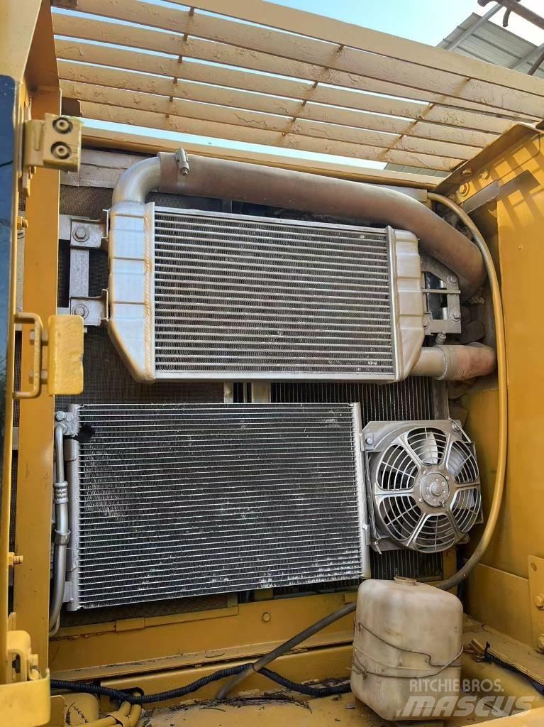 CAT 320 C L Верижен екскаватор