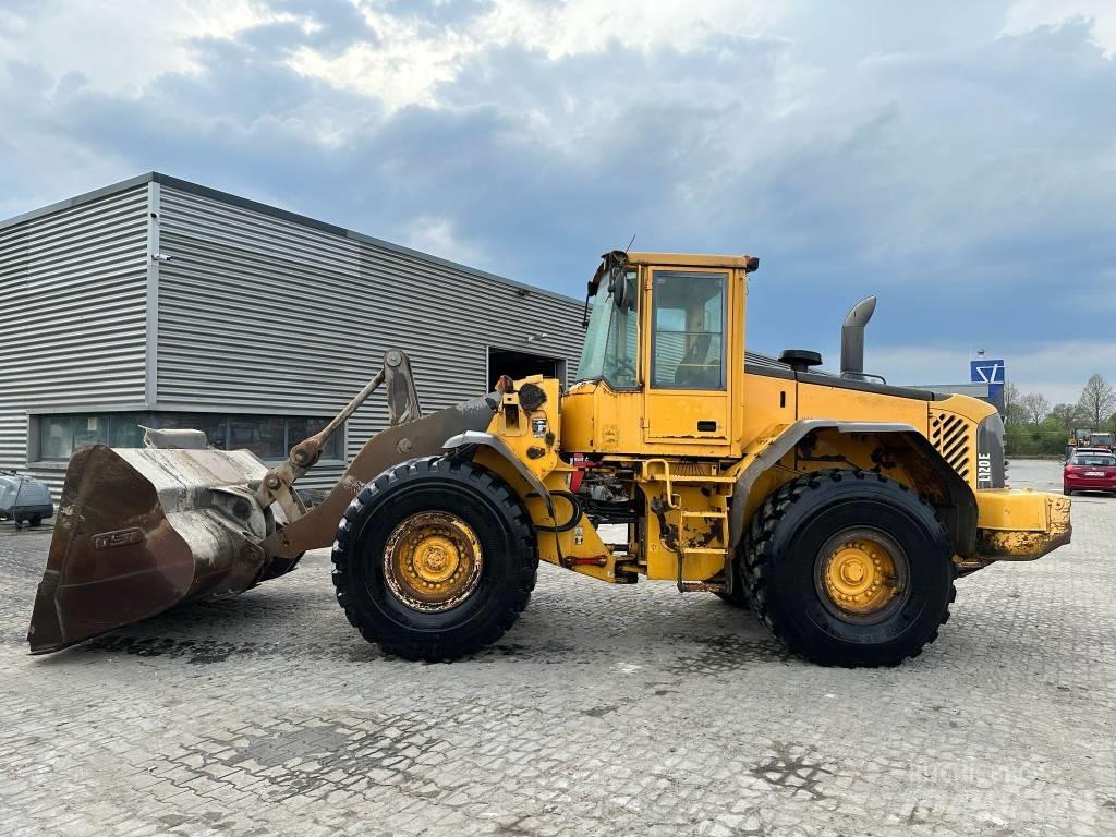 Volvo L120E Колесни товарачи