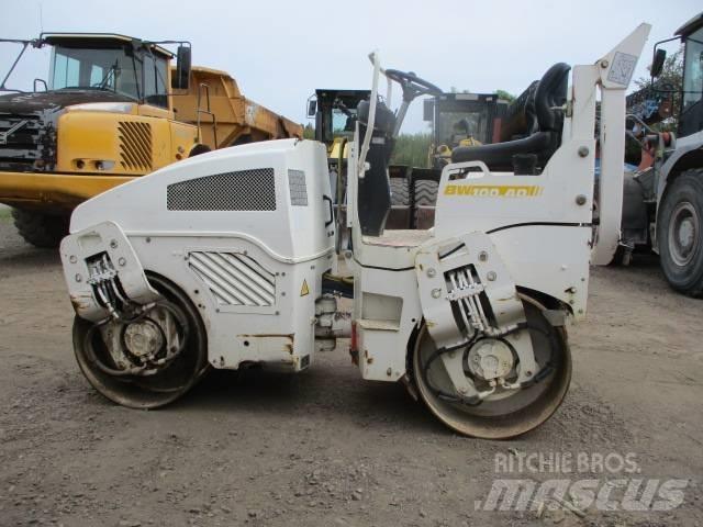 Bomag BW 100 AD-4 Двойни барабанни ролки

