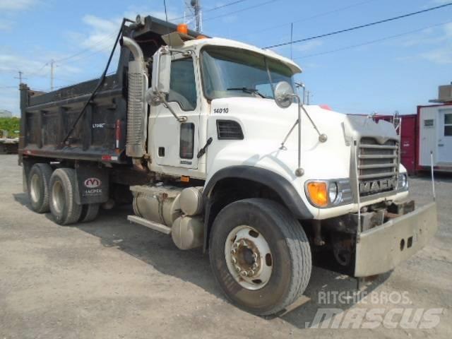 Mack CV 713 Самосвал