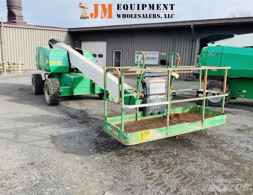 JLG 600S Телескопични повдигачи
