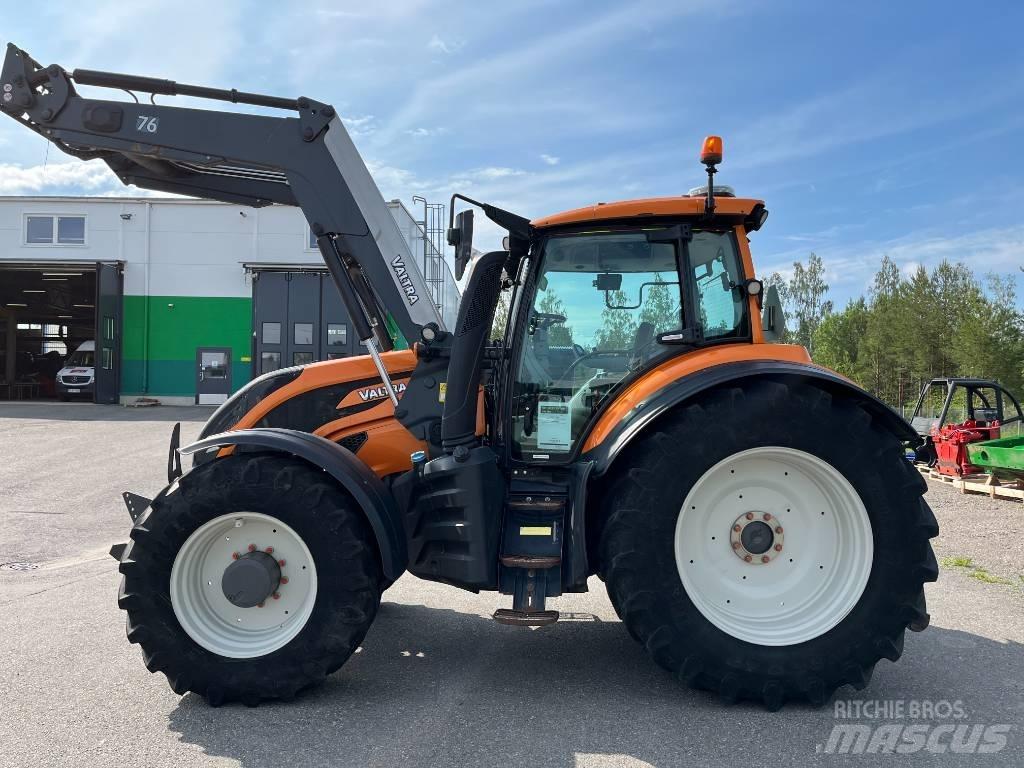Valtra T174 E Трактори