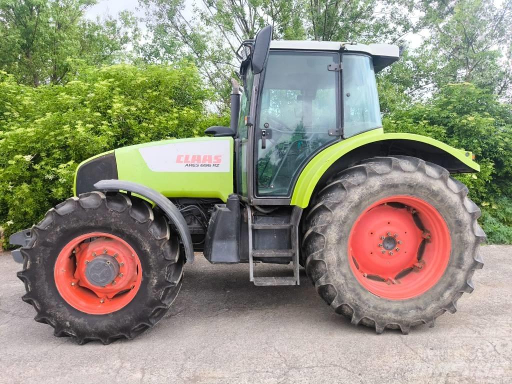 CLAAS Ares 696 RZ Трактори