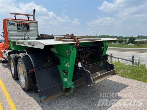 Landoll 825 Нискотоварачи
