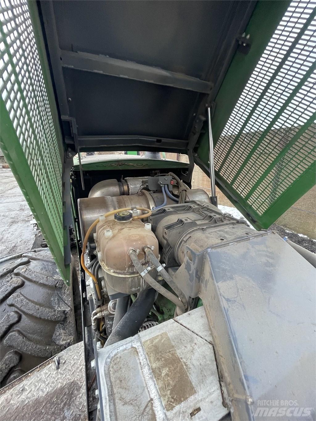 John Deere 1070 G Харвестери