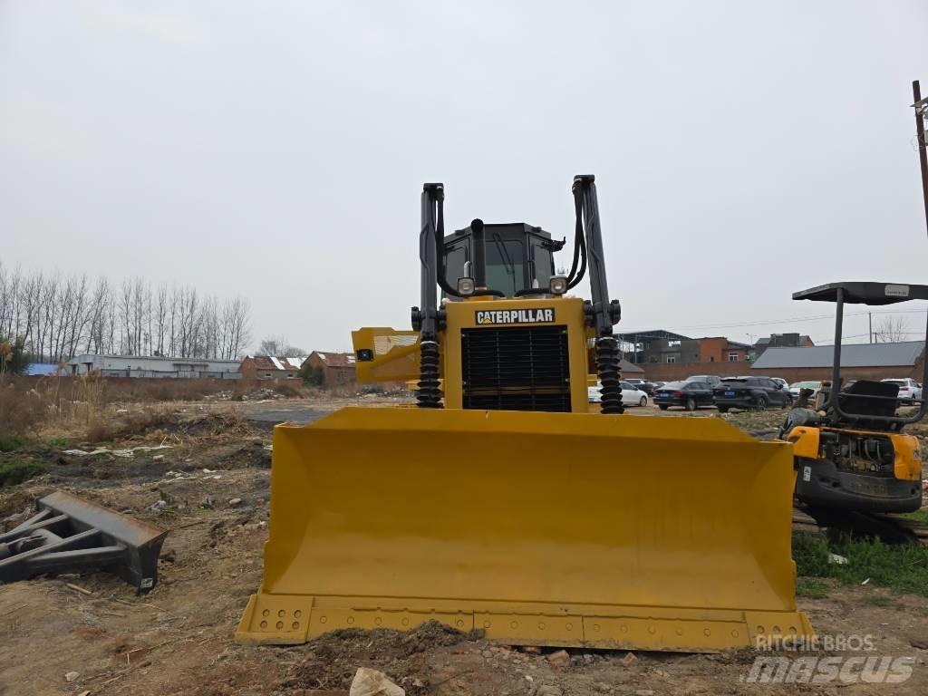 CAT D7G Верижни булдозери
