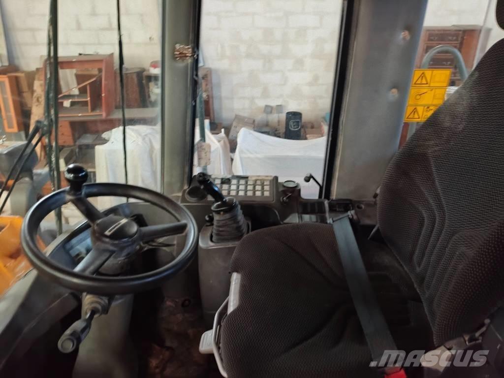 Liebherr 544 Колесни товарачи