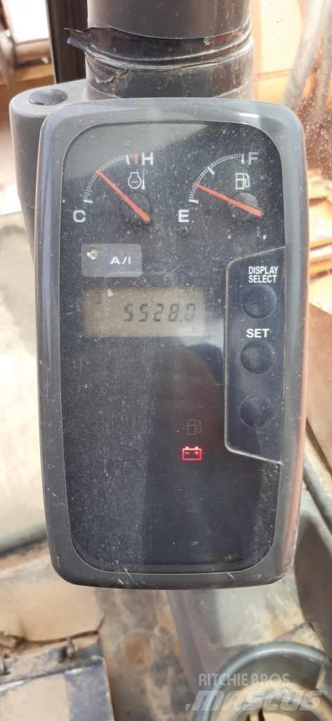 Hitachi ZX 80 SB Средни екскаватори 7т - 12т