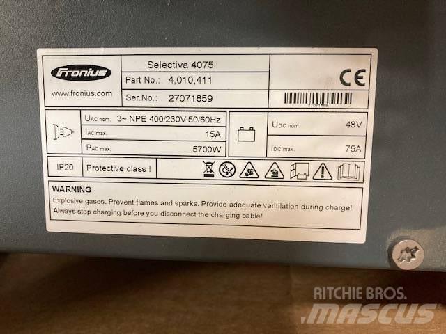 Linde R14HD/1120 Ретрак/ Високоповдигач с изместване на вилката напред