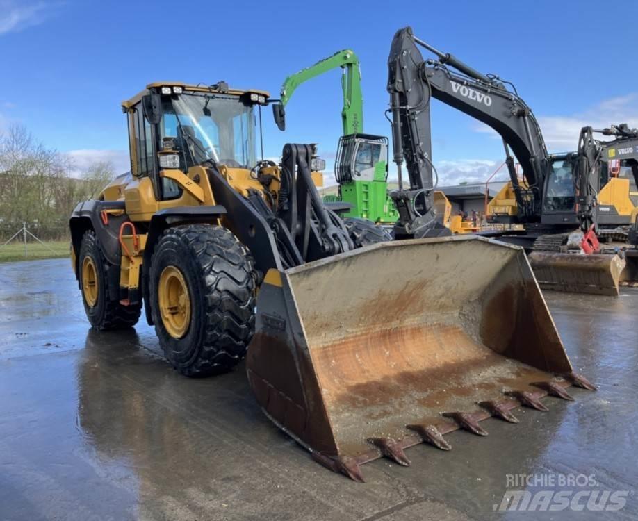 Volvo L120H Колесни товарачи