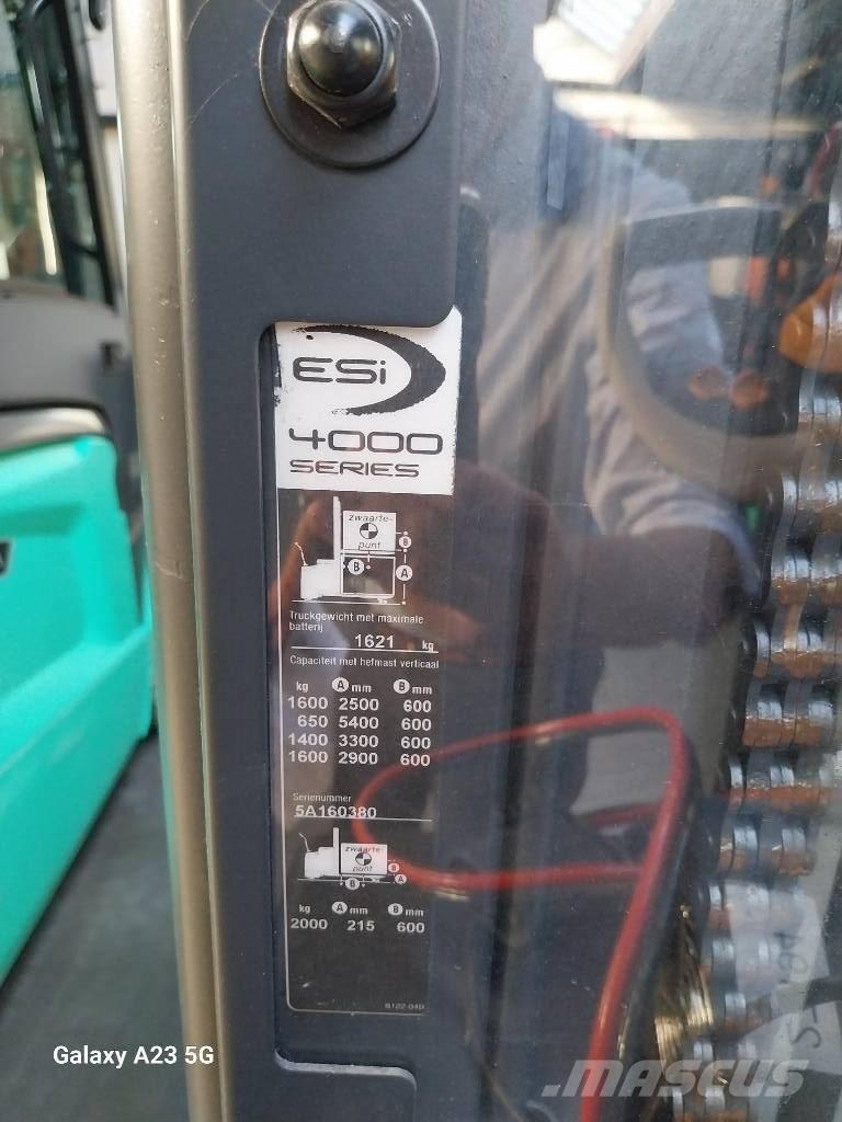 Crown ESi40001.6TT Колички високоповдигачи с теглич