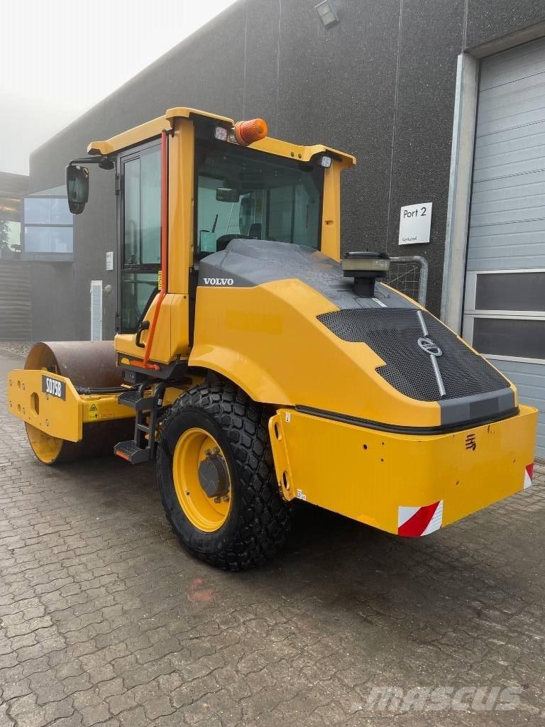 Volvo SD75B Еднобарабанни ролки
