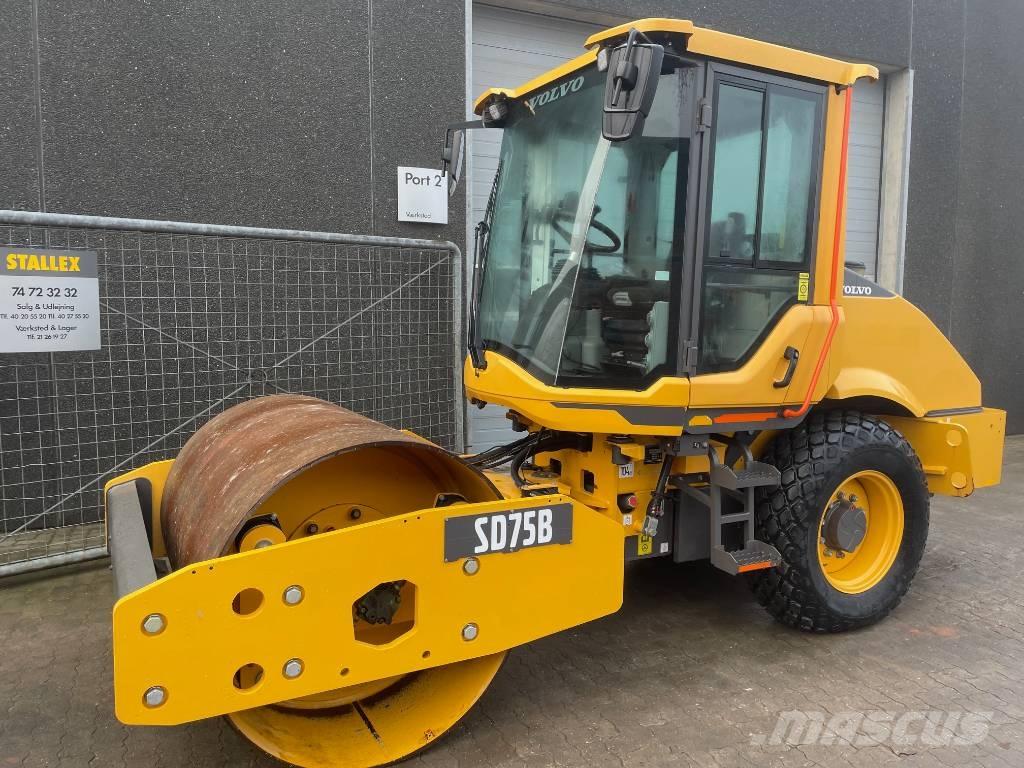 Volvo SD75B Еднобарабанни ролки
