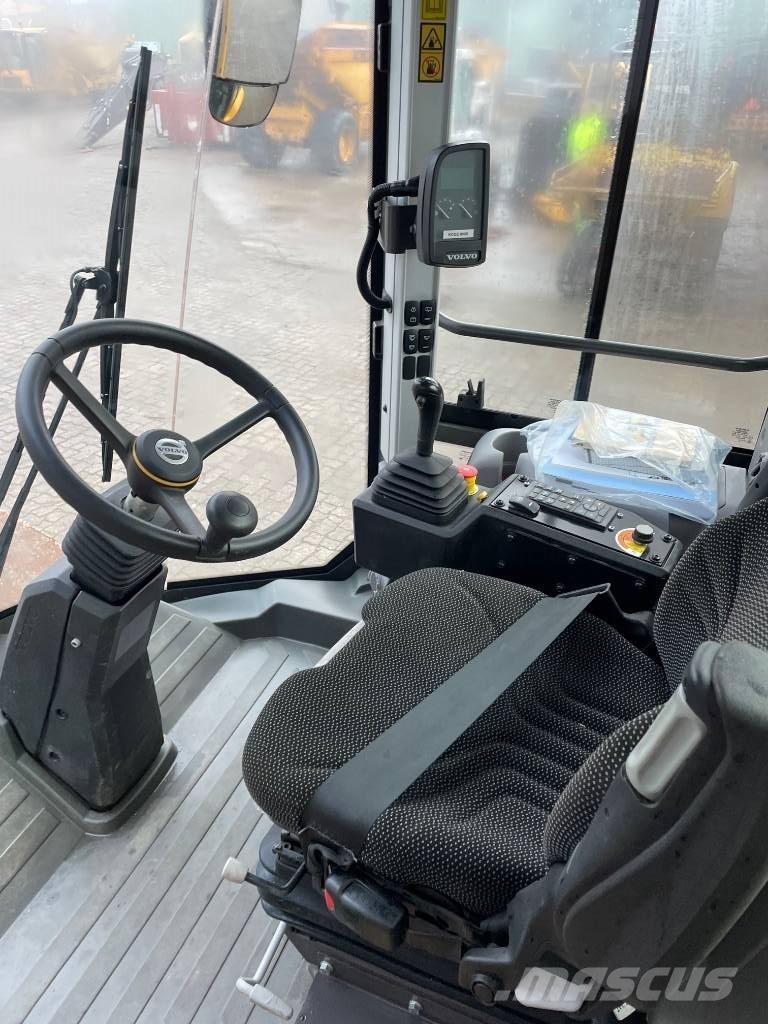 Volvo SD75B Еднобарабанни ролки
