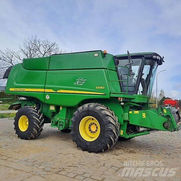 John Deere S 690 Комбайни
