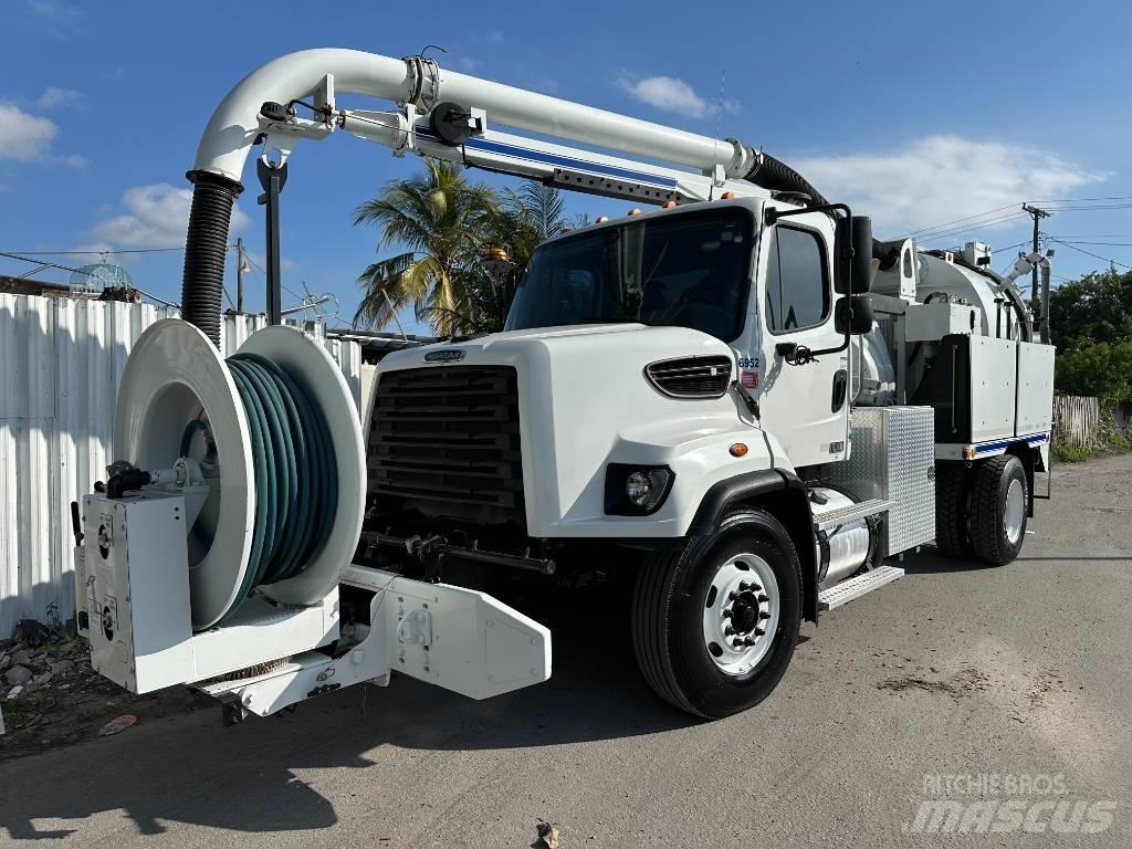 Freightliner 108 SD Комби / вакуум камиони
