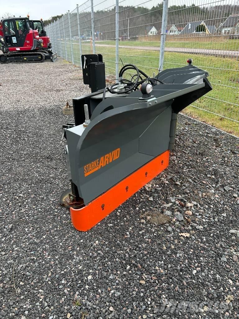 Fjärås 245 vikplog Снегоутъпкващи машини