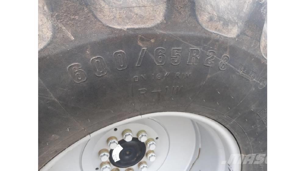CASE 8230 Комбайни