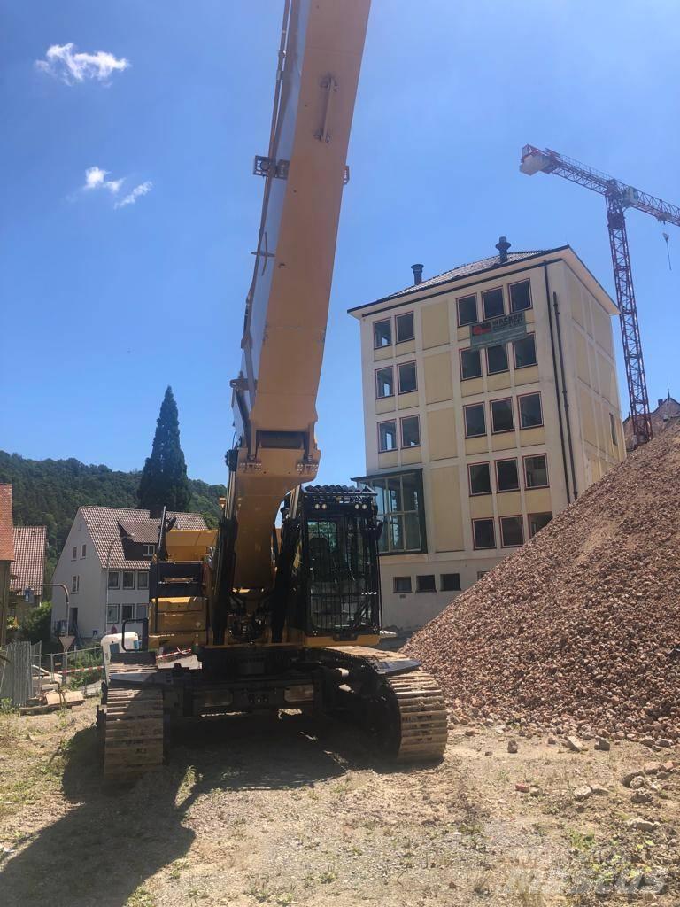 CAT 352 Багери за разрушаване
