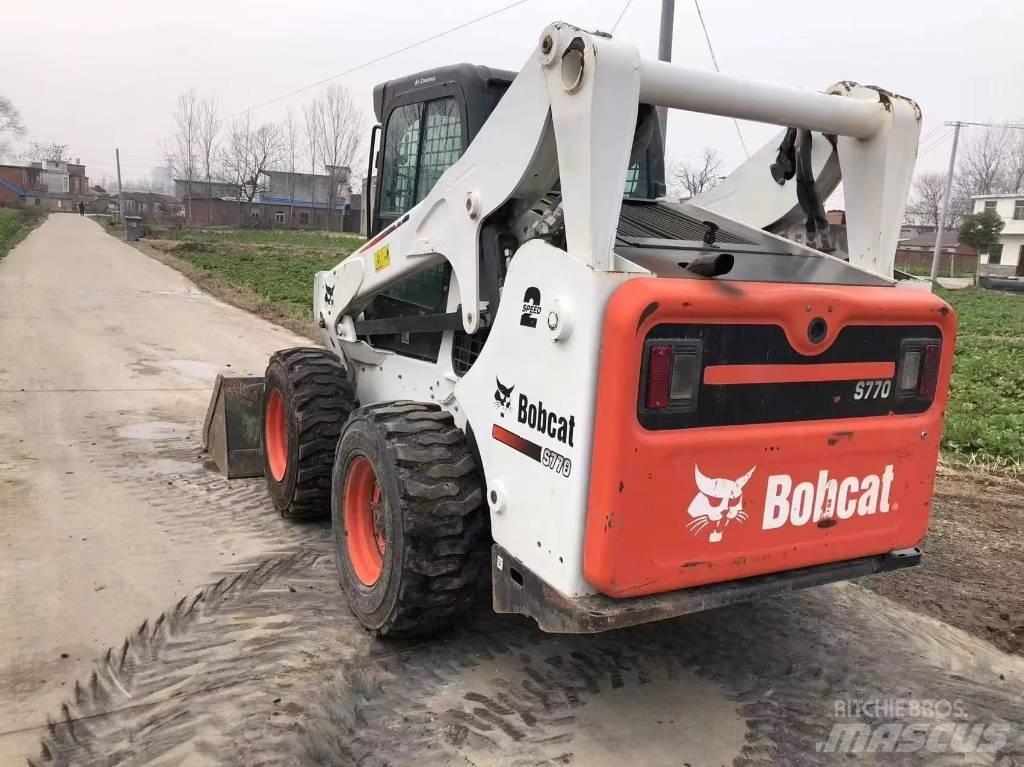 Bobcat S 770 Мини товарачи
