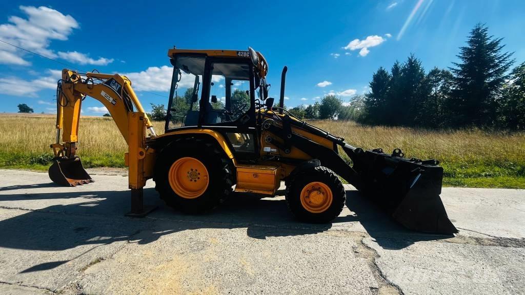CAT 428 C Товарач със заден ексватор