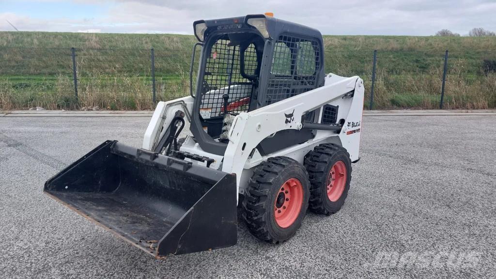 Bobcat S450 Колесни товарачи