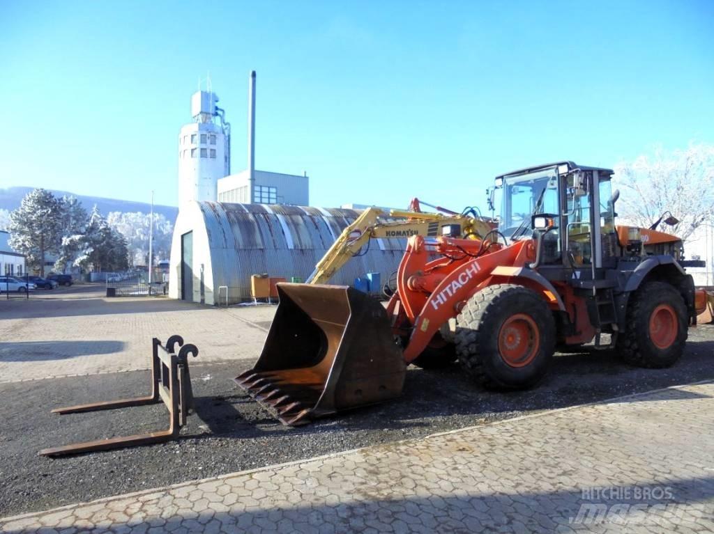 Hitachi ZW 180 Колесни товарачи