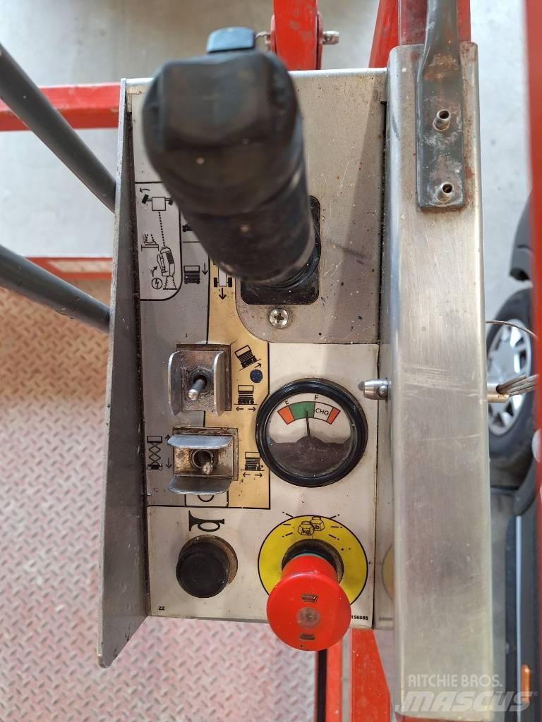 SkyJack SJ III 4632 Ножични работни платформи