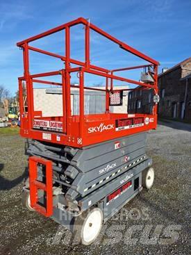 SkyJack SJ III 4632 Ножични работни платформи