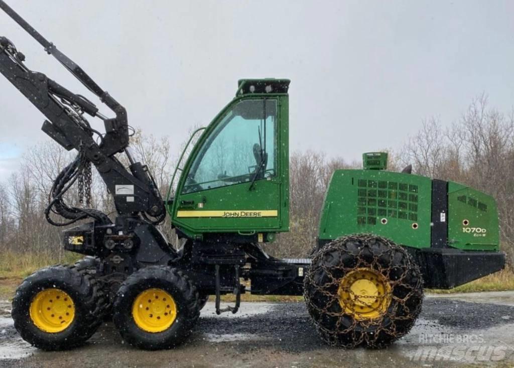 John Deere 1070 D Харвестери