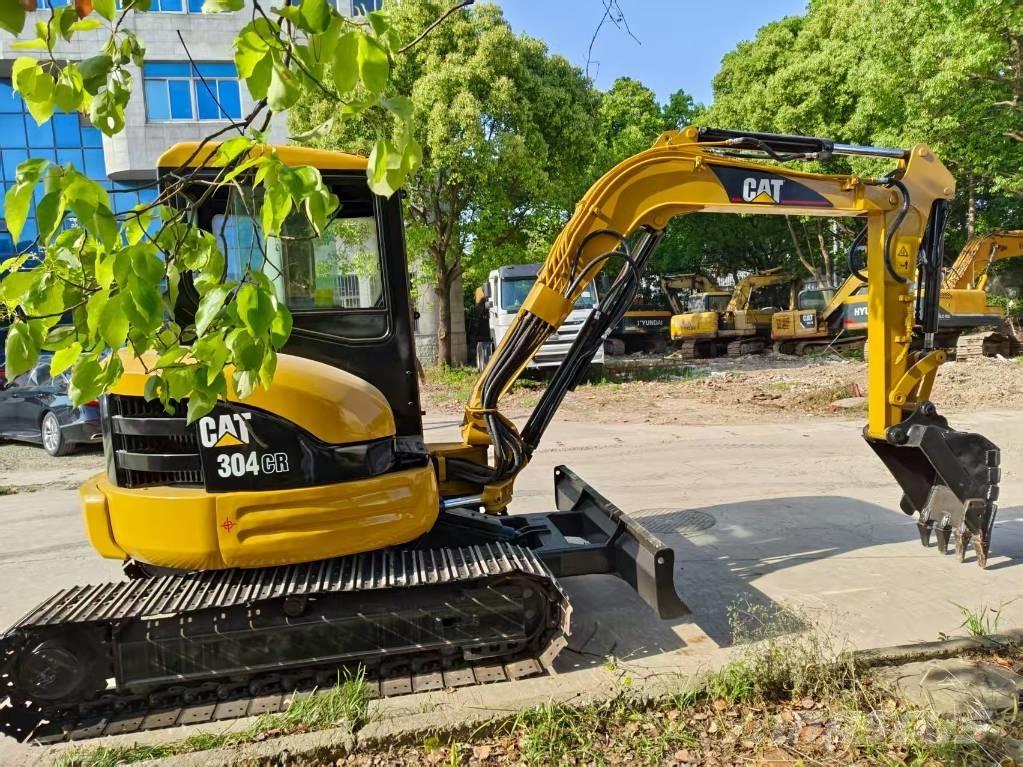 CAT 304 CR Мини екскаватори < 7 т