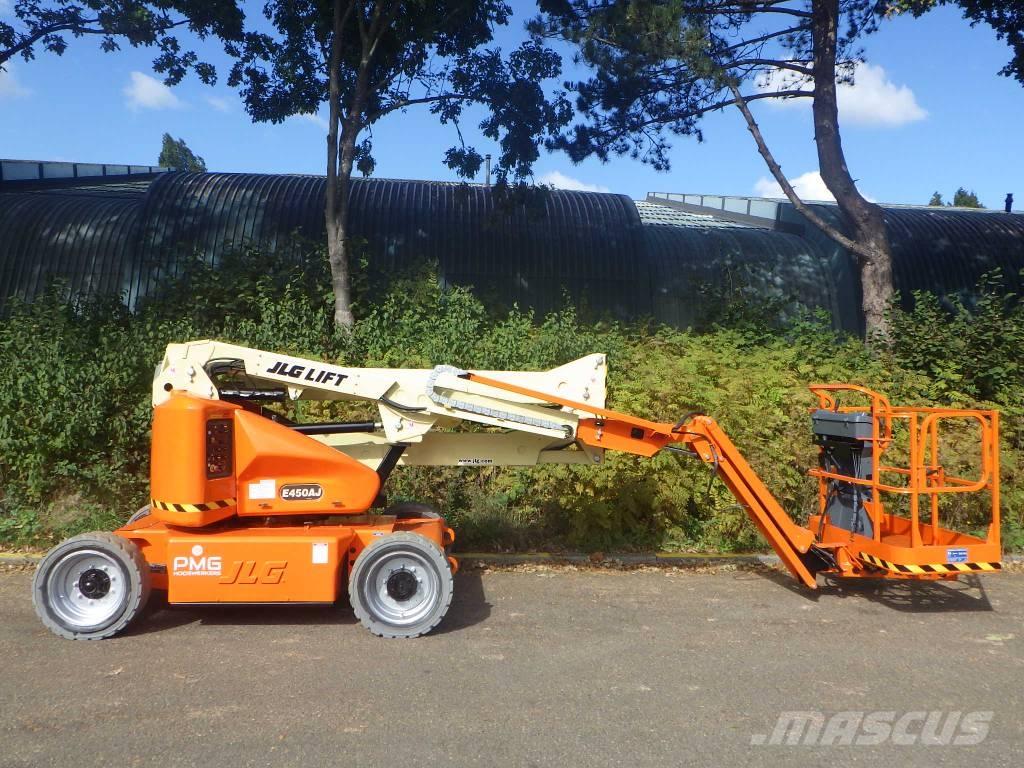 JLG E450AJ Съчленени стрелови подемници
