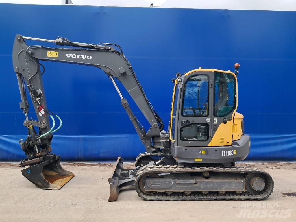 Volvo ECR 88 D Средни екскаватори 7т - 12т
