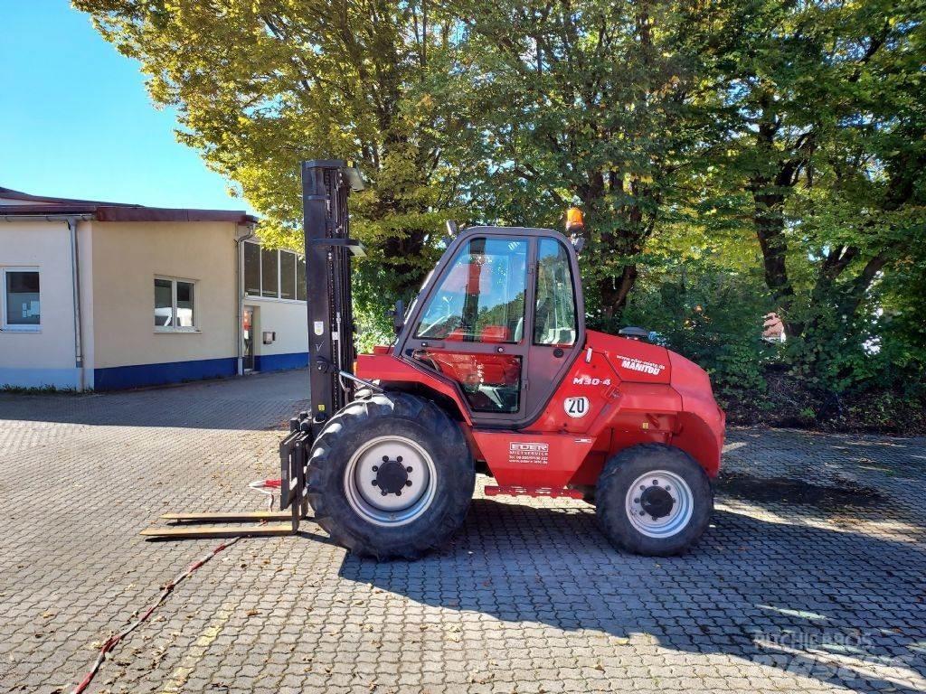 Manitou M 30.4 Камиони за херавни местности