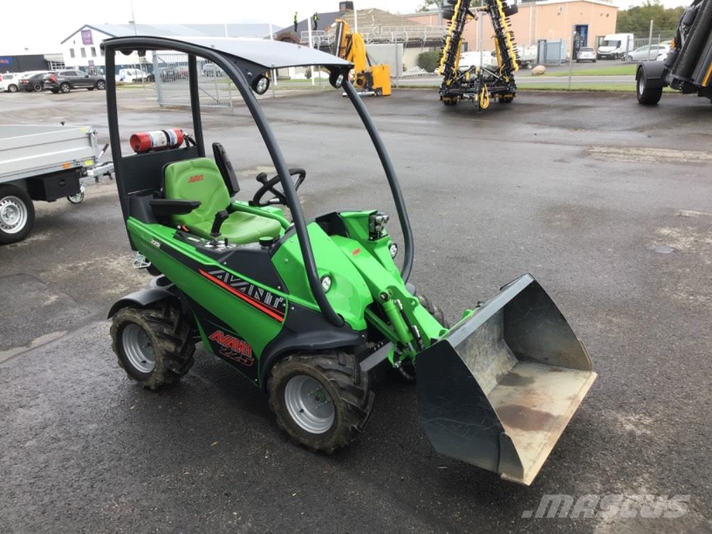 Avant 225 Многофункционални товарачи